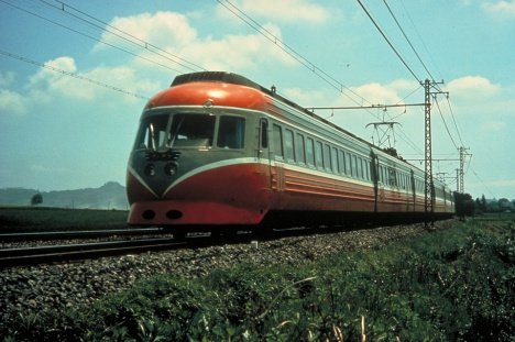 The first Romancecar in 1957 was the #3000 series SE which broke the world speed record for a narrow gauge train at 145km per hour. This record ultimately led to the first designs for the shinkansen bullet train
