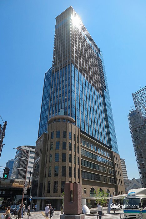The Kobe-Sannomiya Hankyu Building