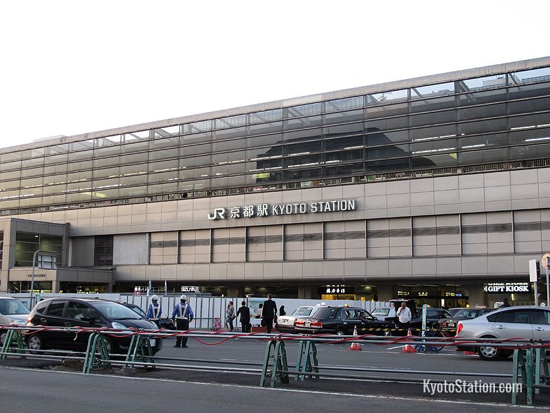 Kyoto Station exterior – Hachijo side