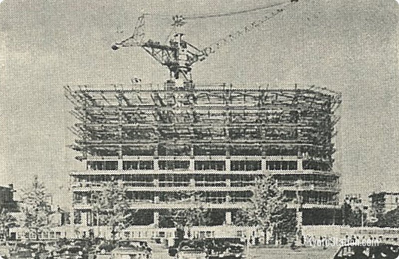 Construction of the Kyoto Tower building
