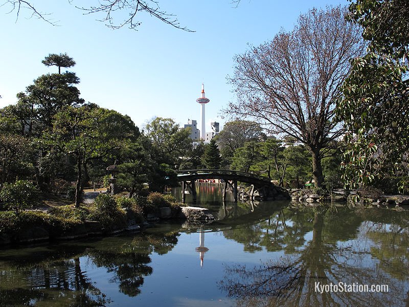 Kyoto Tower seen from the Shosei-en Garden