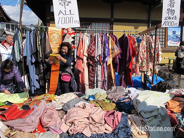 Among the second hand clothes stalls you might find some kimonos