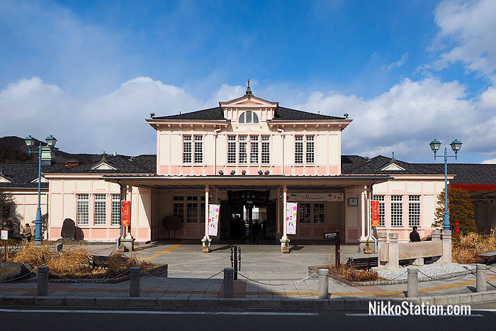 JR Nikko Station building