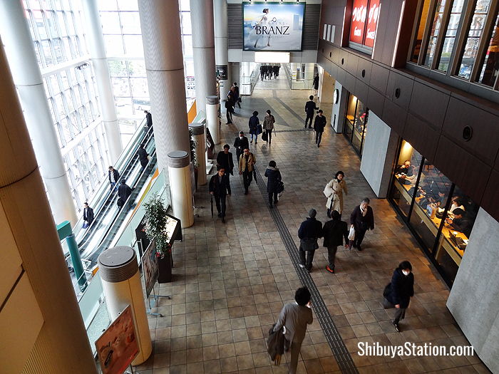 Part of Shibuya Mark City connects with Shibuya Station via an elevated pedestrian walkway