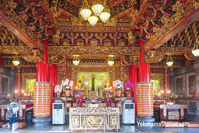 Inside Kanteibyo Temple