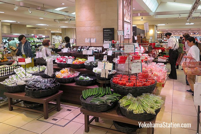 Fruit and vegetables on the B2 level