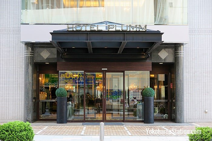 The entrance to Hotel Plumm