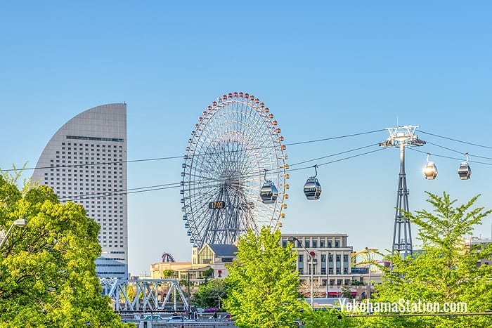The ropeway provides quick access to the Minato Mirai districts top attractions