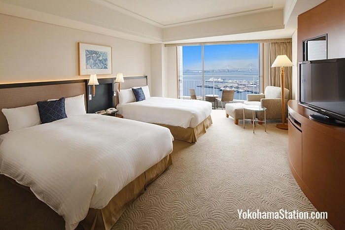 Luxury Ocean Twin Room at The Yokohama Bay Hotel Tokyu