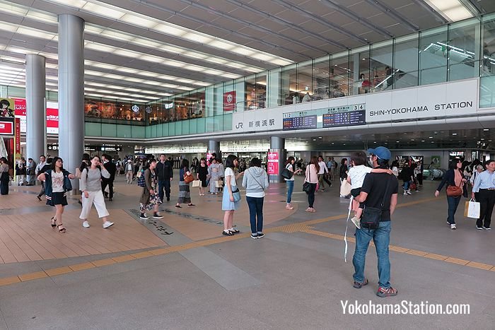 The main concourse at Shin-Yokohama Station