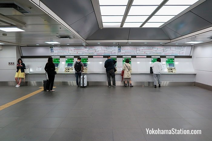 Automatic ticket machines for the JR Yokohama Line
