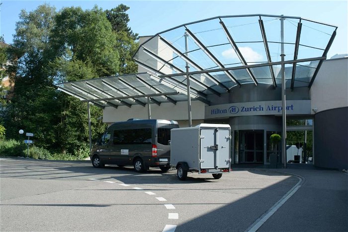 Airport Shuttle bus at Hilton Zurich Airport